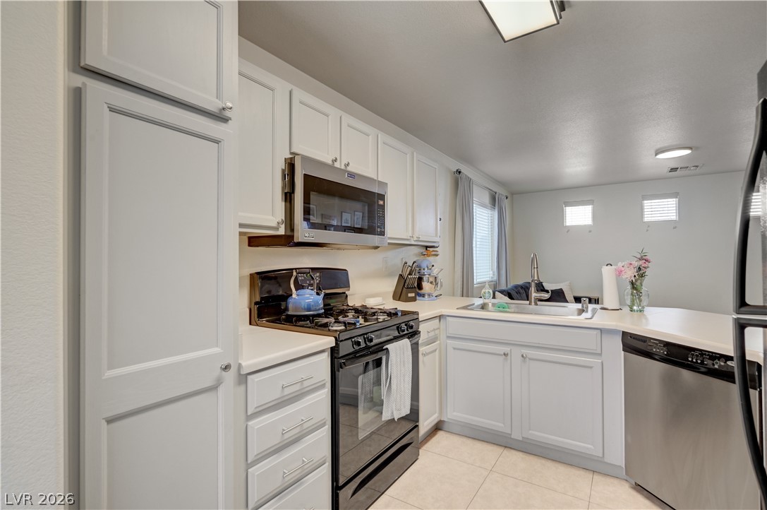 10374 Midnight Iris Street Las Vegas NV 89183