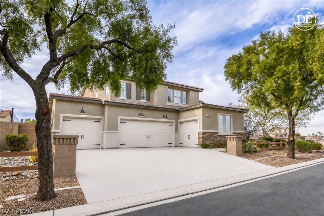 6103 Sundown Crest Street Las Vegas NV 89113