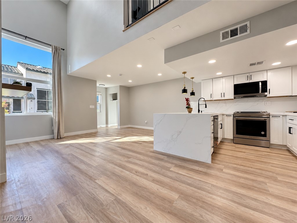 2471 Old Forge Lane 103 Las Vegas NV 89121
