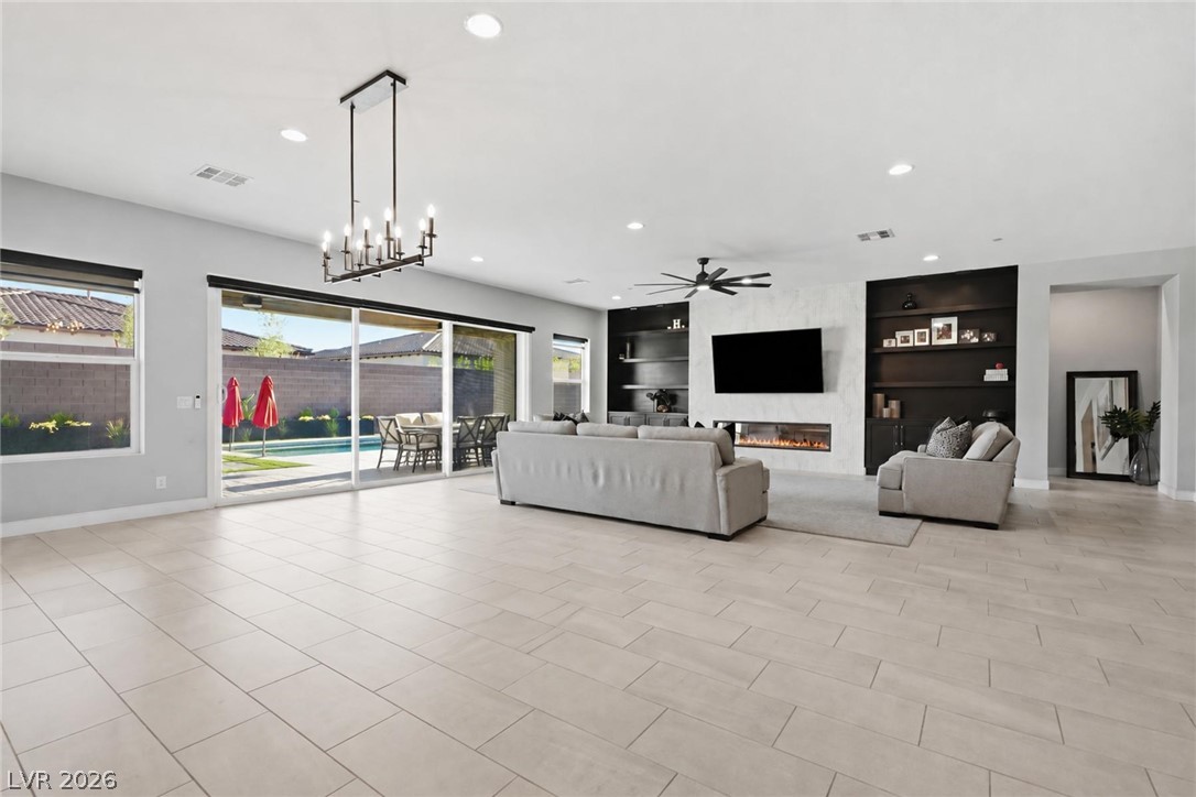8575 Nicholas James Avenue Las Vegas NV 89143