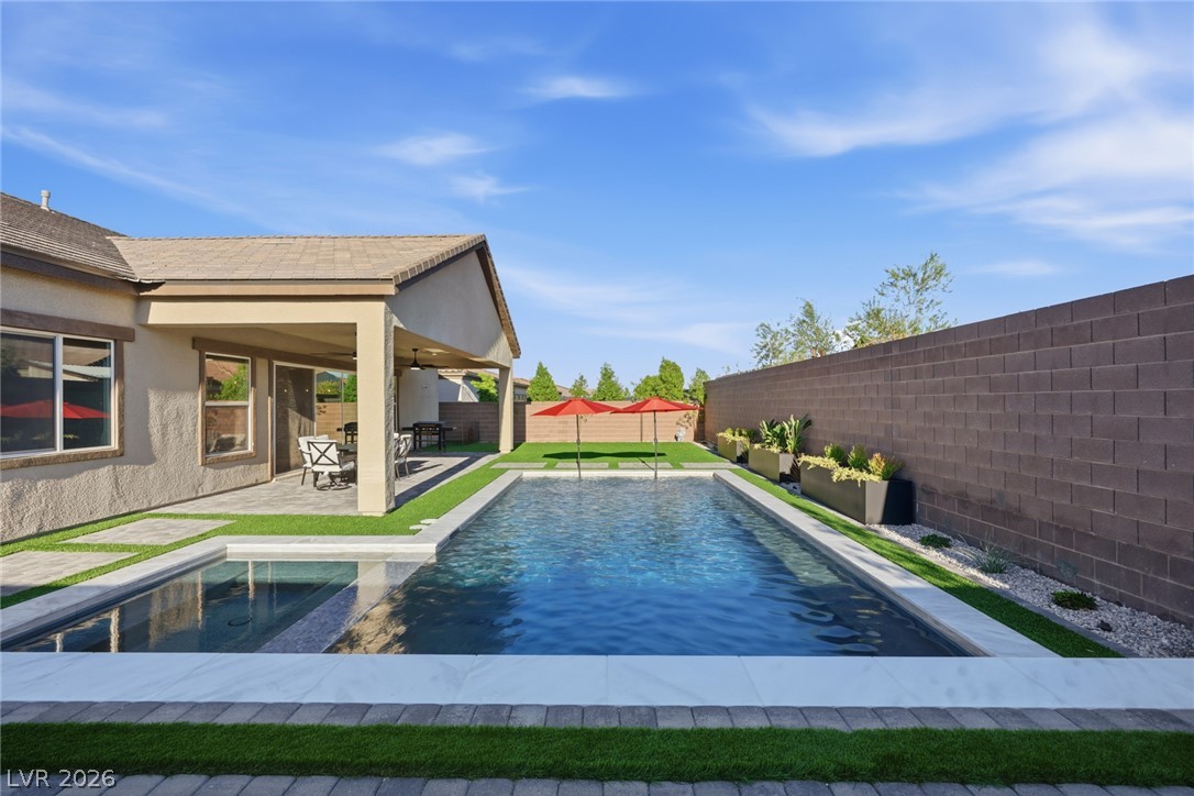 8575 Nicholas James Avenue Las Vegas NV 89143