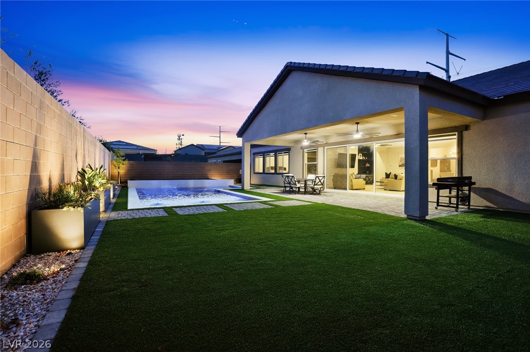 8575 Nicholas James Avenue Las Vegas NV 89143