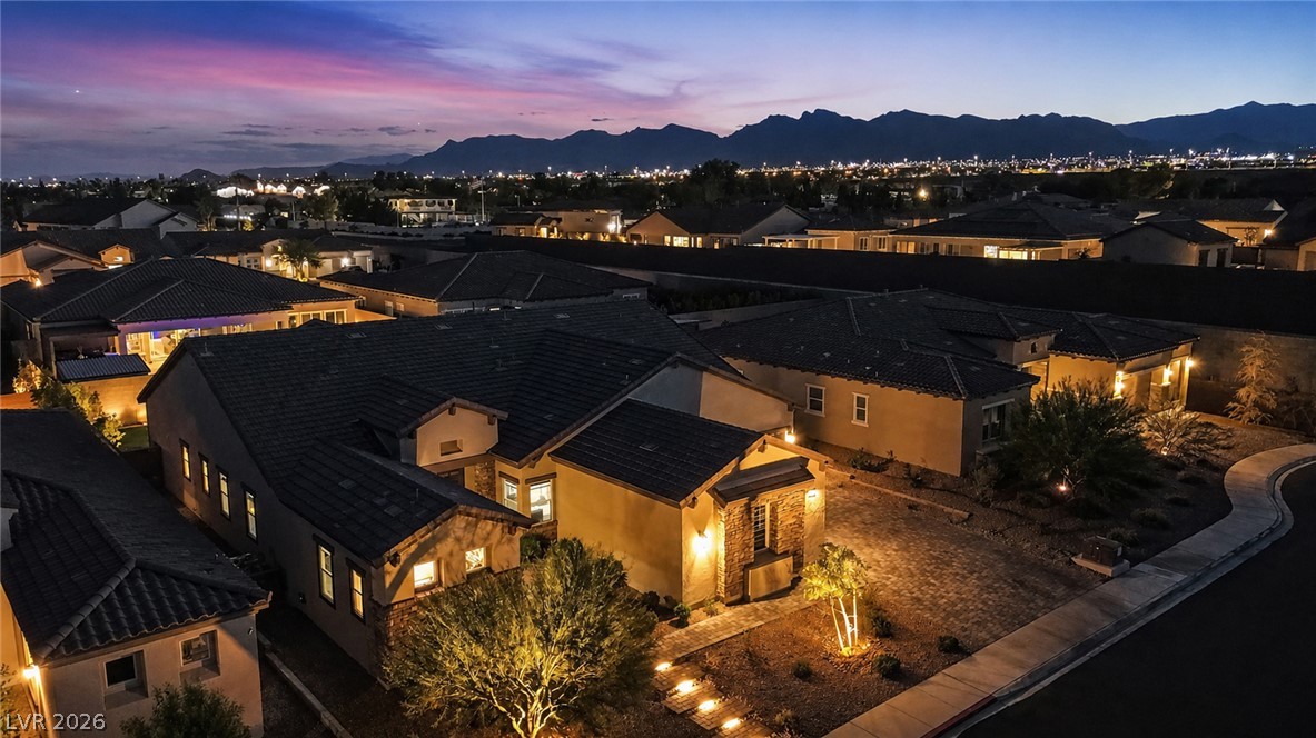 8575 Nicholas James Avenue Las Vegas NV 89143