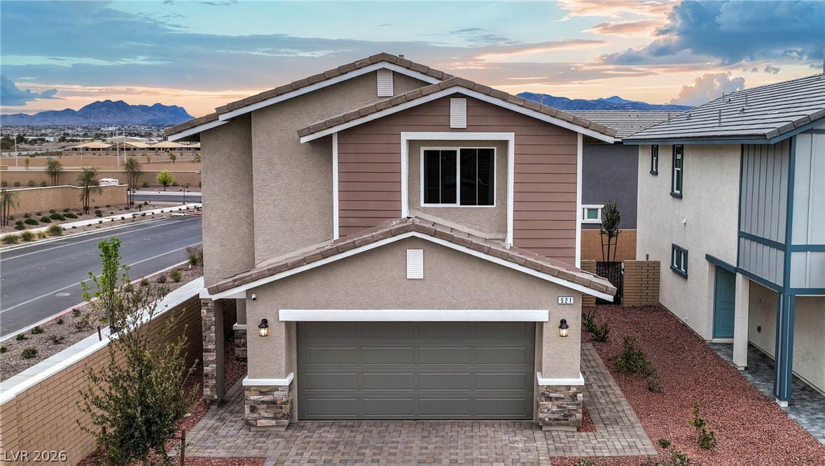 1082 Saffron Toucan Lane Henderson NV 89011
