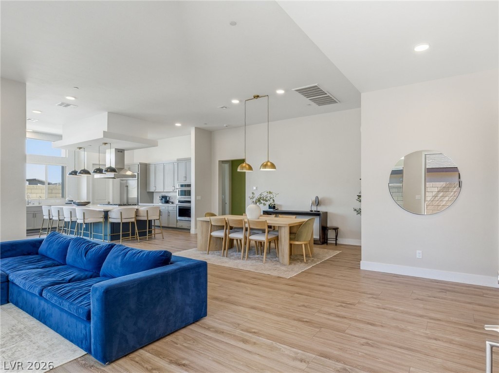 10054 Egan Valley Street Las Vegas NV 89166