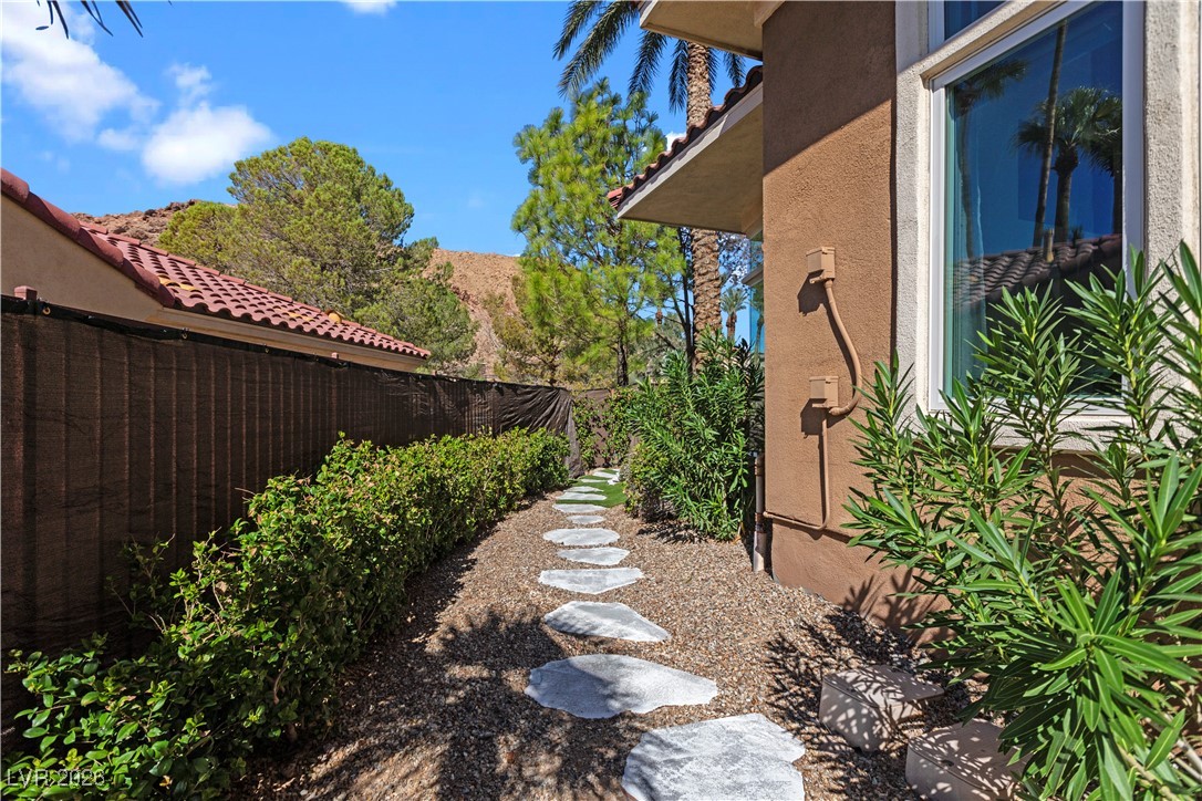 18 Cerchio Alto Henderson NV 89011