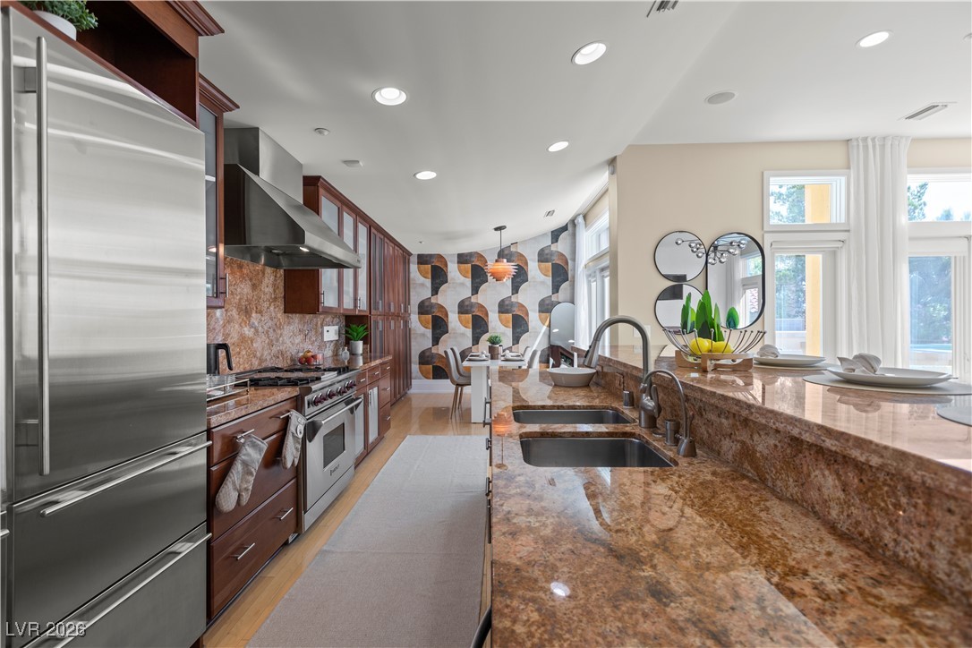 18 Cerchio Alto Henderson NV 89011