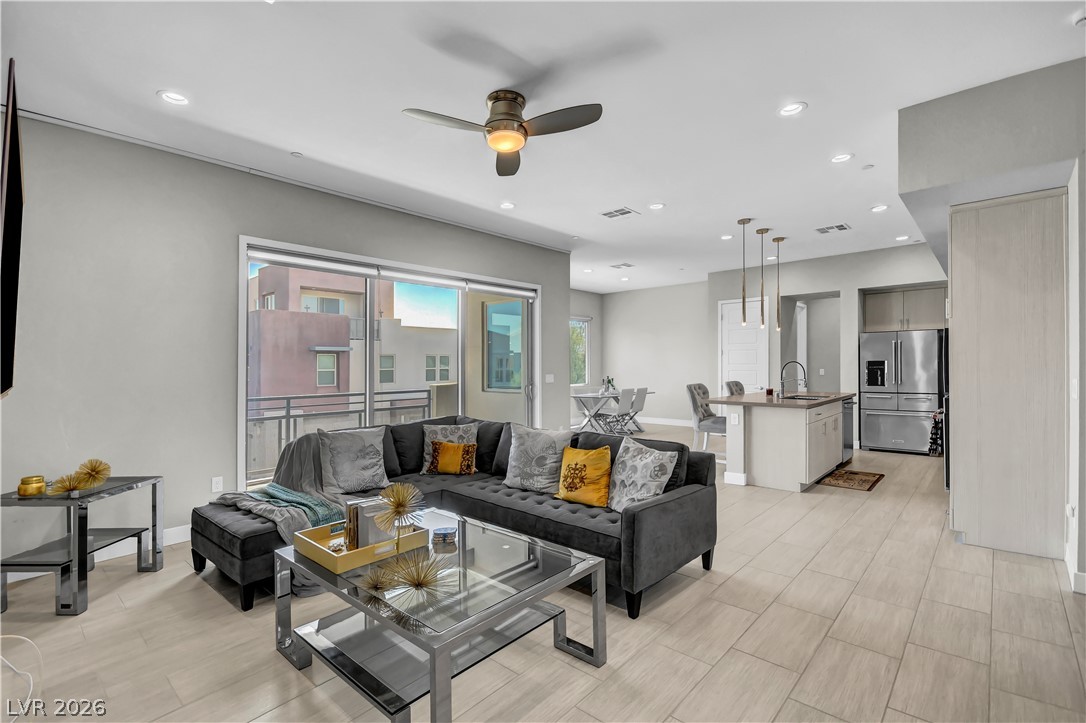 1253 Cloud Tower Street 102 Las Vegas NV 89135