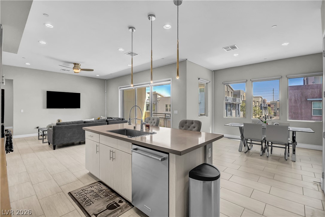 1253 Cloud Tower Street 102 Las Vegas NV 89135