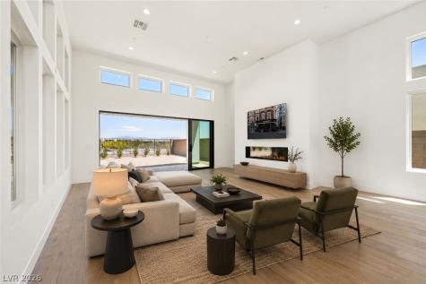 10950 Rossa Peak Avenue Las Vegas NV 89135
