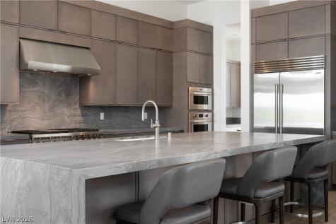 10950 Rossa Peak Avenue Las Vegas NV 89135