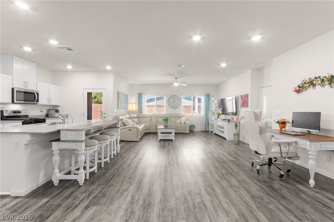 1716 Viola Falls Street North Las Vegas NV 89084