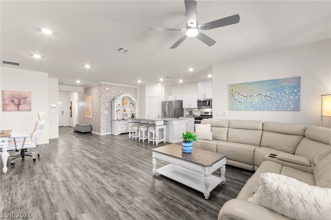 1716 Viola Falls Street North Las Vegas NV 89084