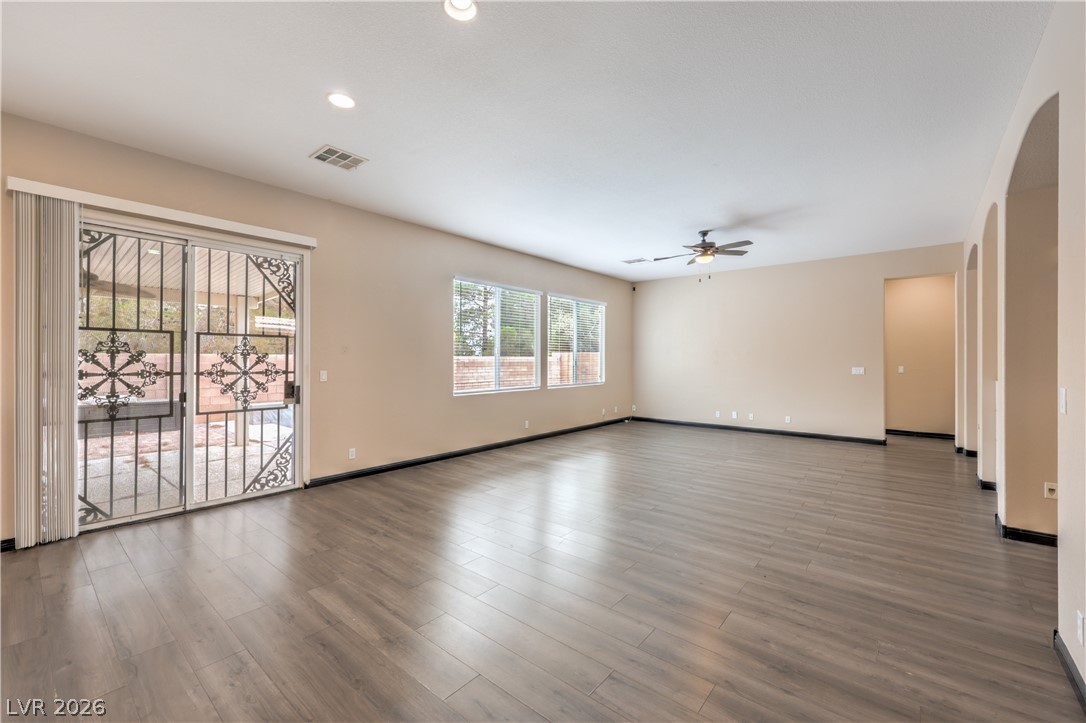 1423 Silent Sunset Avenue North Las Vegas NV 89084