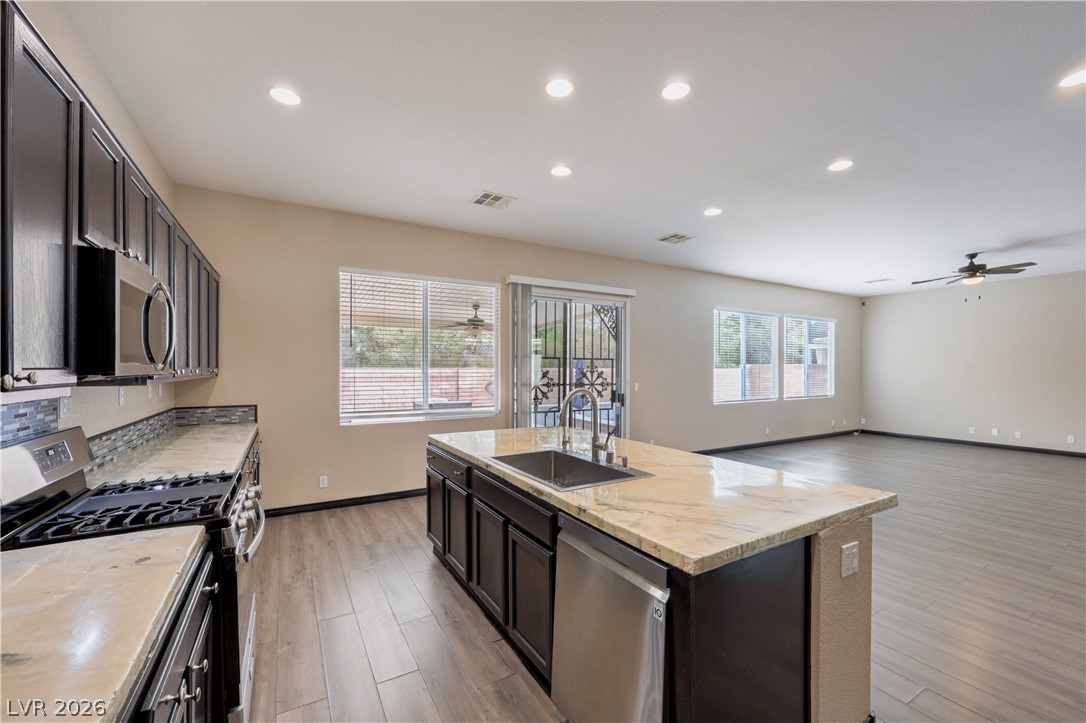 1423 Silent Sunset Avenue North Las Vegas NV 89084