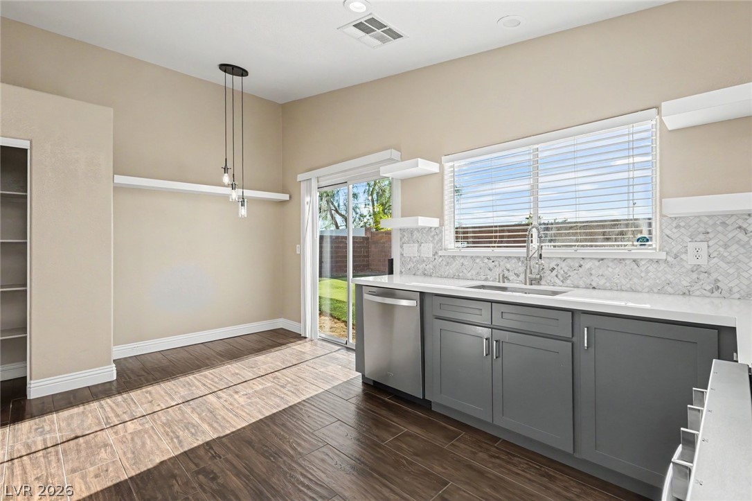 1107 Snow Roof Avenue Henderson NV 89052