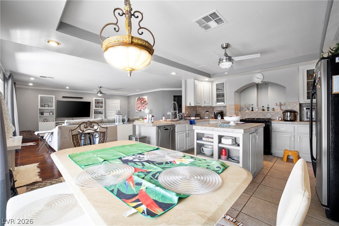7936 Avalon Mist Street Las Vegas NV 89139