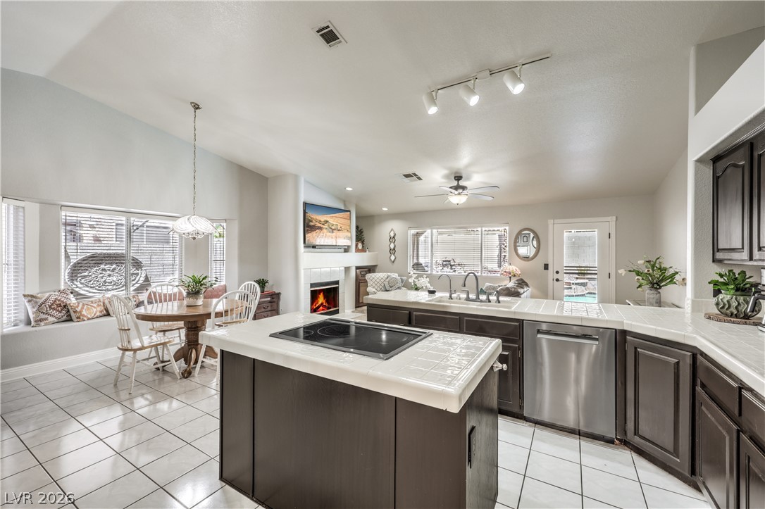 1712 Sky Mountain Way Henderson NV 89014