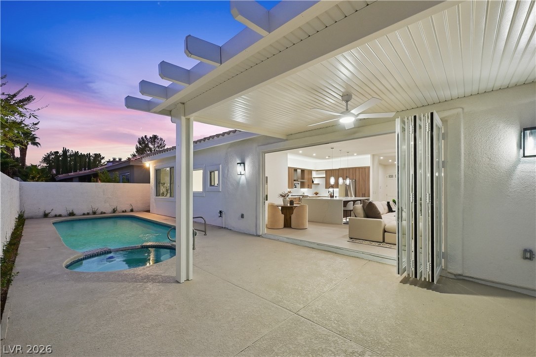 1612 Hidden Spring Drive Las Vegas NV 89117