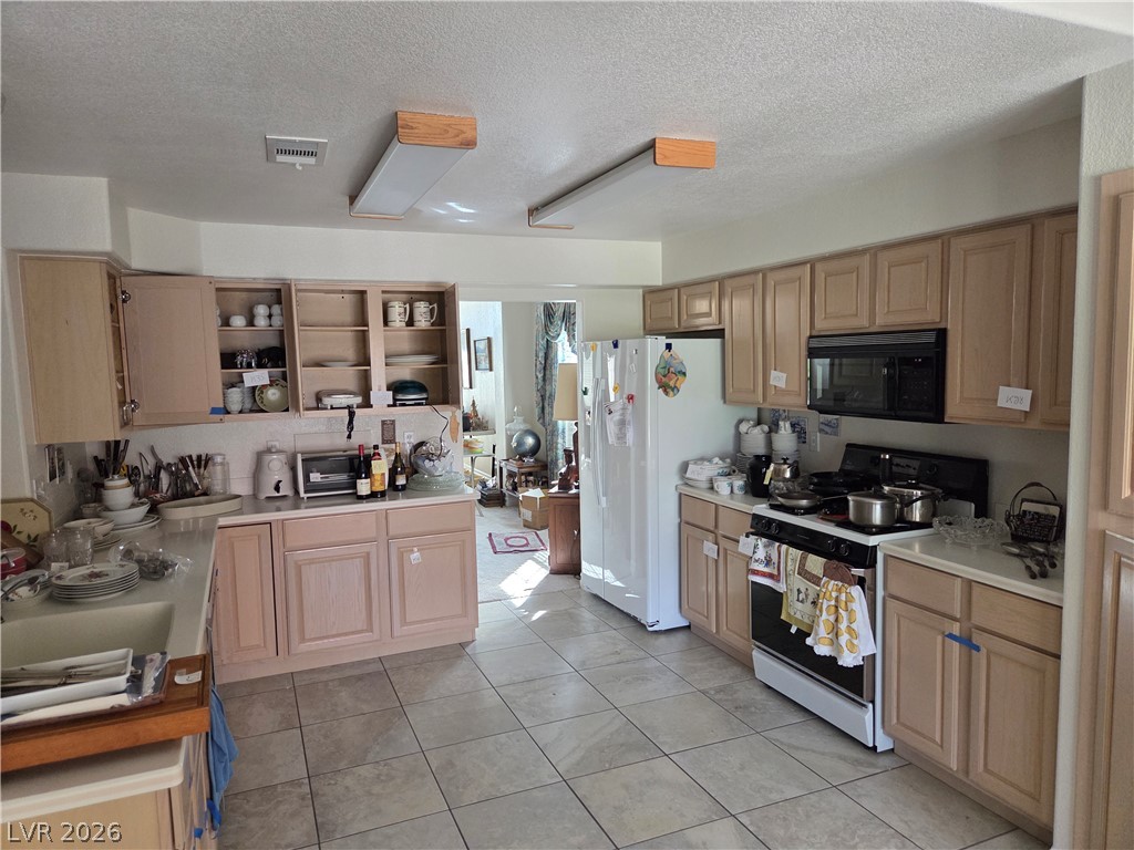 5020 Cliffrose Drive Las Vegas NV 89130