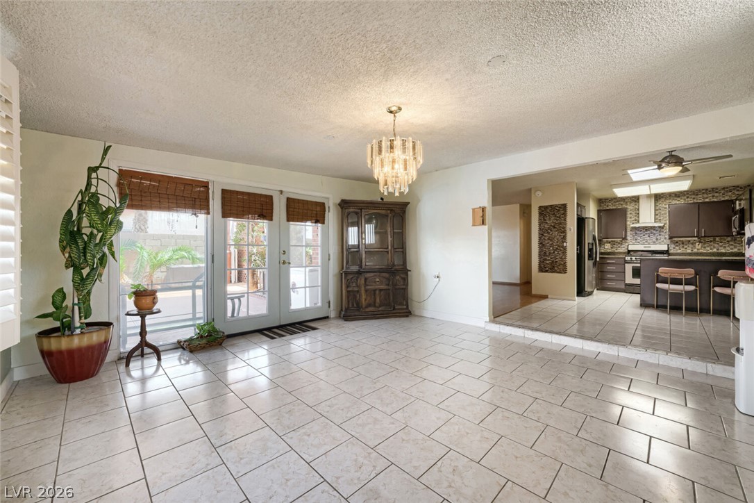 6712 Oak Valley Drive Las Vegas NV 89103