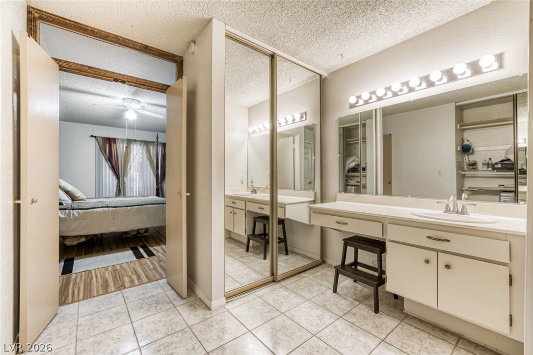 6712 Oak Valley Drive Las Vegas NV 89103