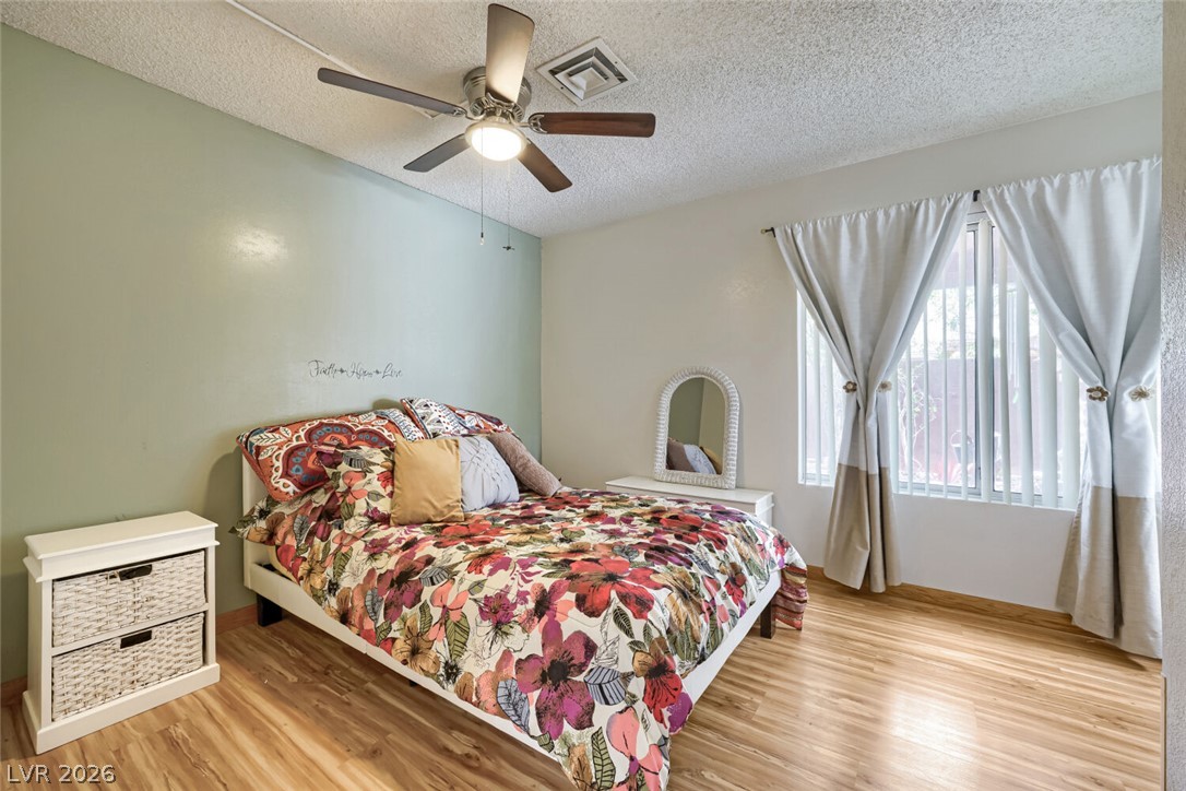 6712 Oak Valley Drive Las Vegas NV 89103