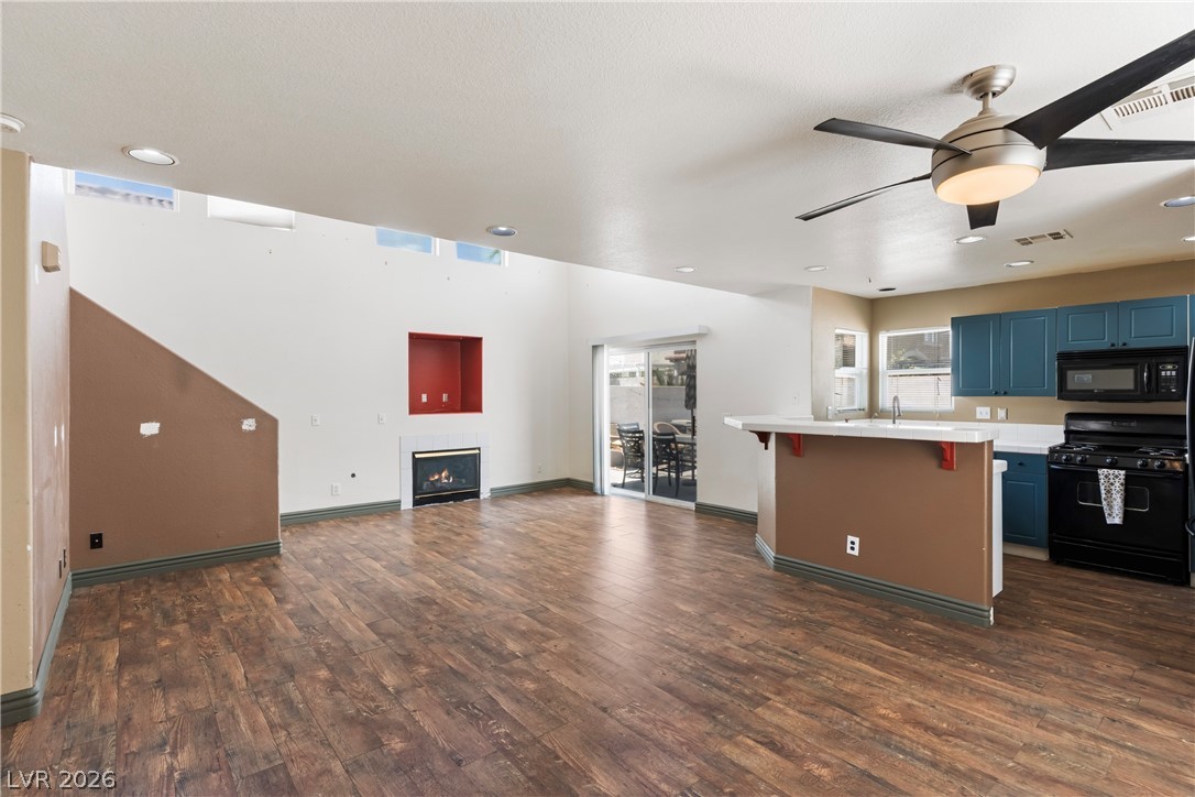8436 Clear Avenue Las Vegas NV 89147