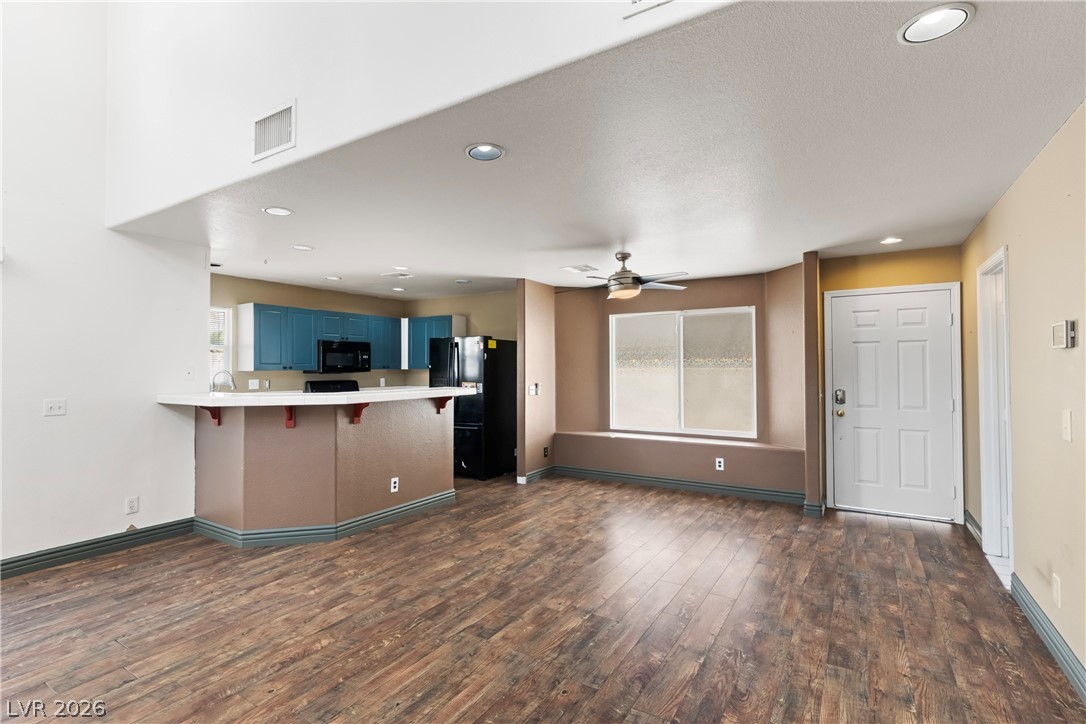 8436 Clear Avenue Las Vegas NV 89147