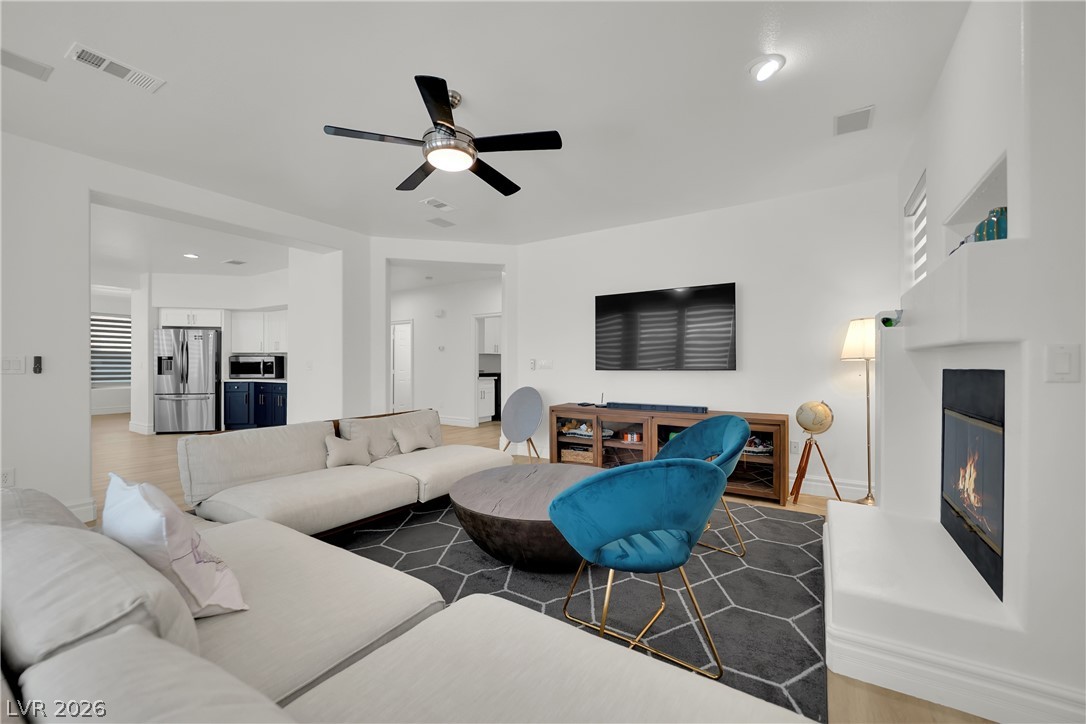 49 Chateau Whistler Court Las Vegas NV 89148
