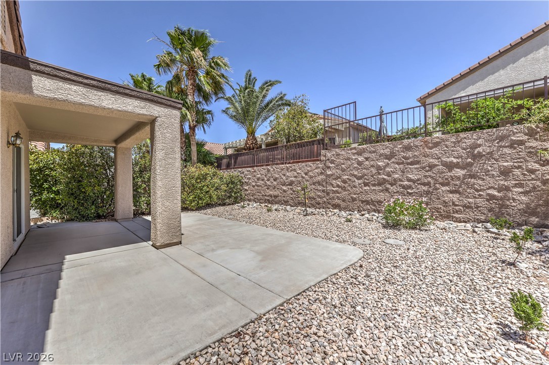 2766 Meadow Park Avenue Henderson NV 89052