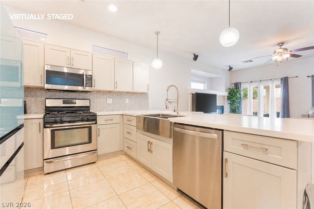 5949 Pavilion Lakes Avenue Las Vegas NV 89122