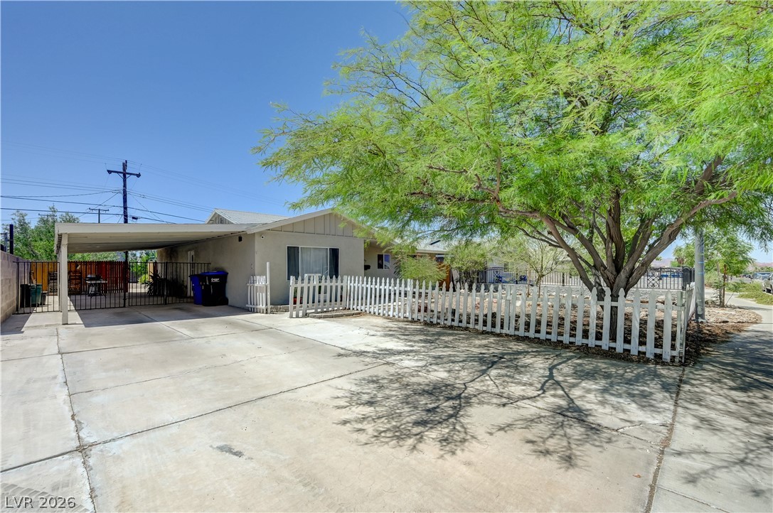 849 Center Street Henderson NV 89015