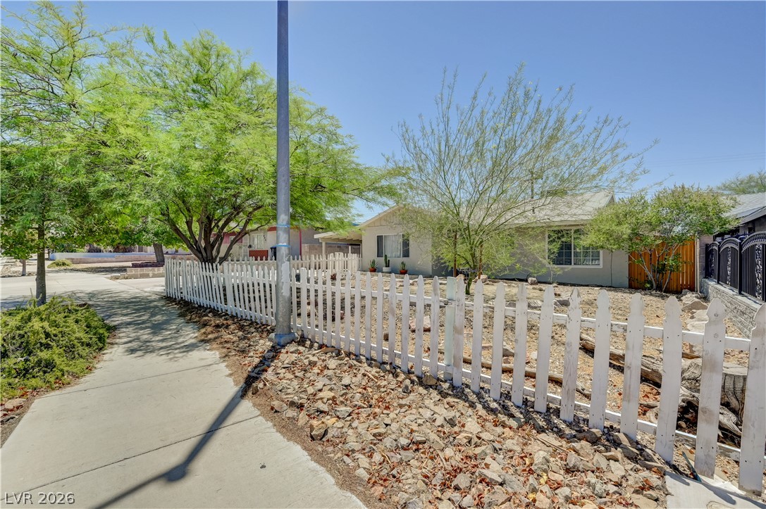 849 Center Street Henderson NV 89015