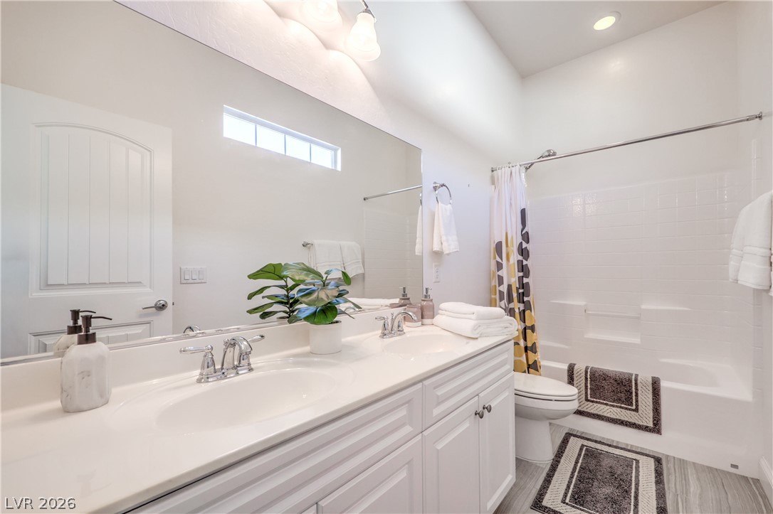 933 Everest Peak Avenue Henderson NV 89012