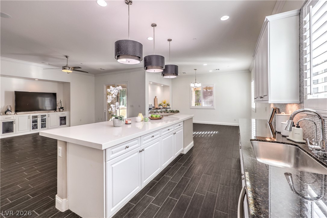 933 Everest Peak Avenue Henderson NV 89012
