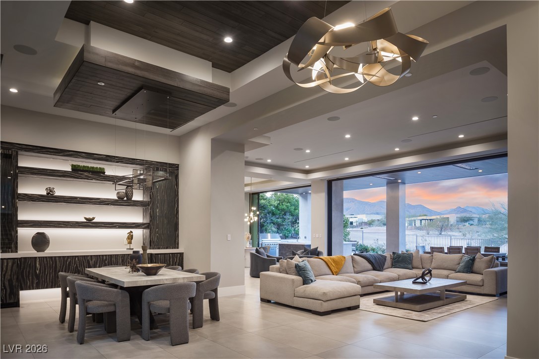 8 Sun Glow Lane Las Vegas NV 89135