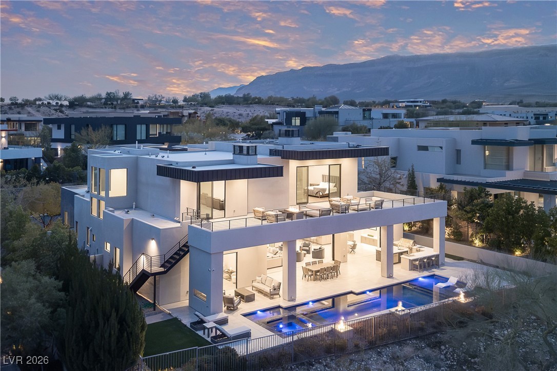 8 Sun Glow Lane Las Vegas NV 89135
