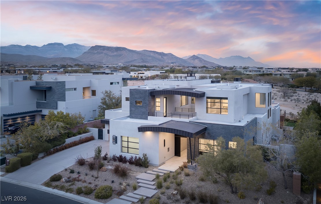 8 Sun Glow Lane Las Vegas NV 89135