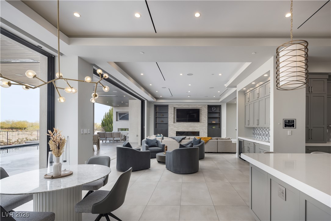 8 Sun Glow Lane Las Vegas NV 89135
