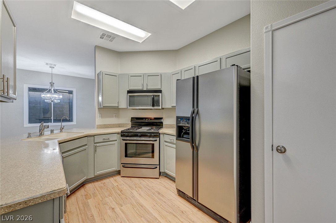 7809 Strong Water Court Las Vegas NV 89131