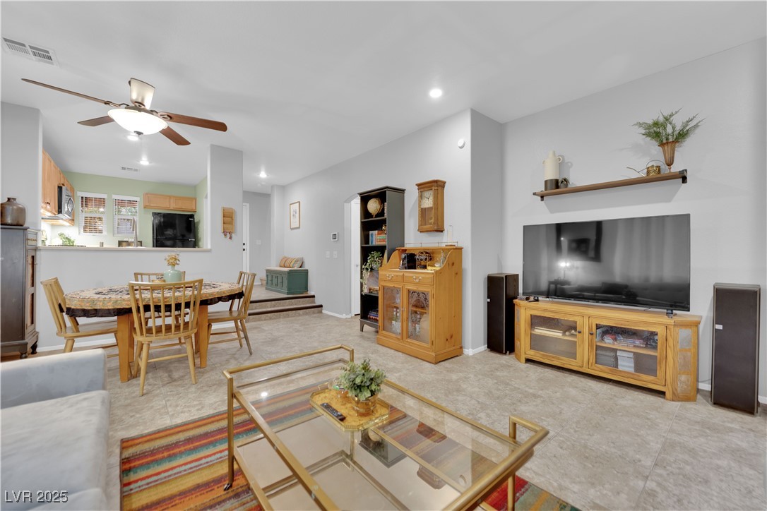 7445 Ringquist Street Las Vegas NV 89148