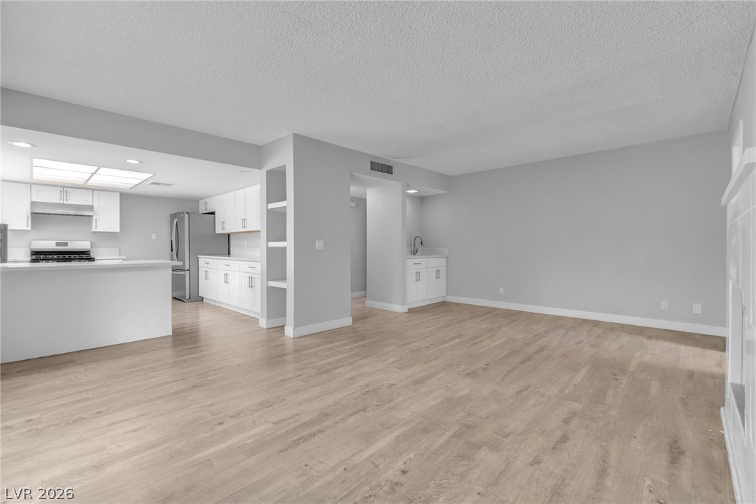 3907 Ebro Way Las Vegas NV 89103