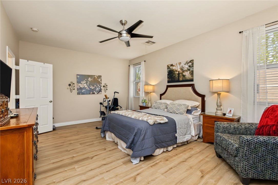 9182 Parkstone Avenue Las Vegas NV 89178