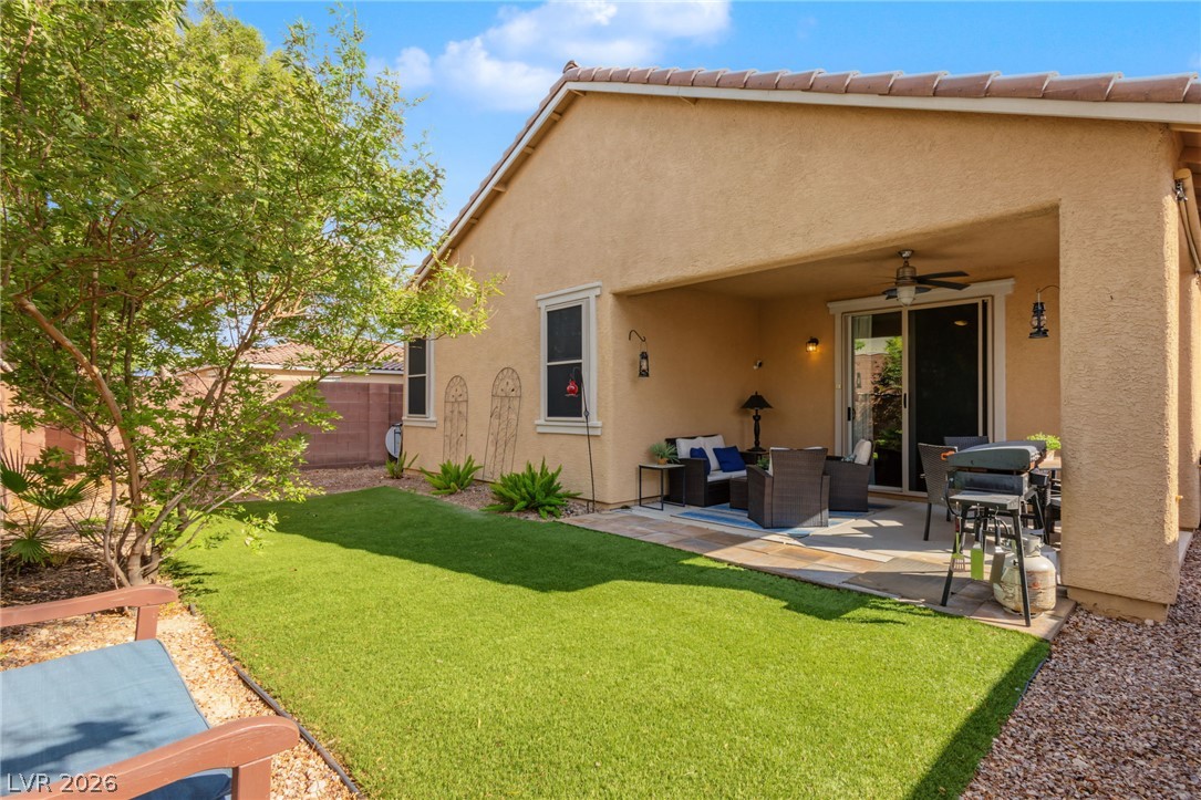 9182 Parkstone Avenue Las Vegas NV 89178