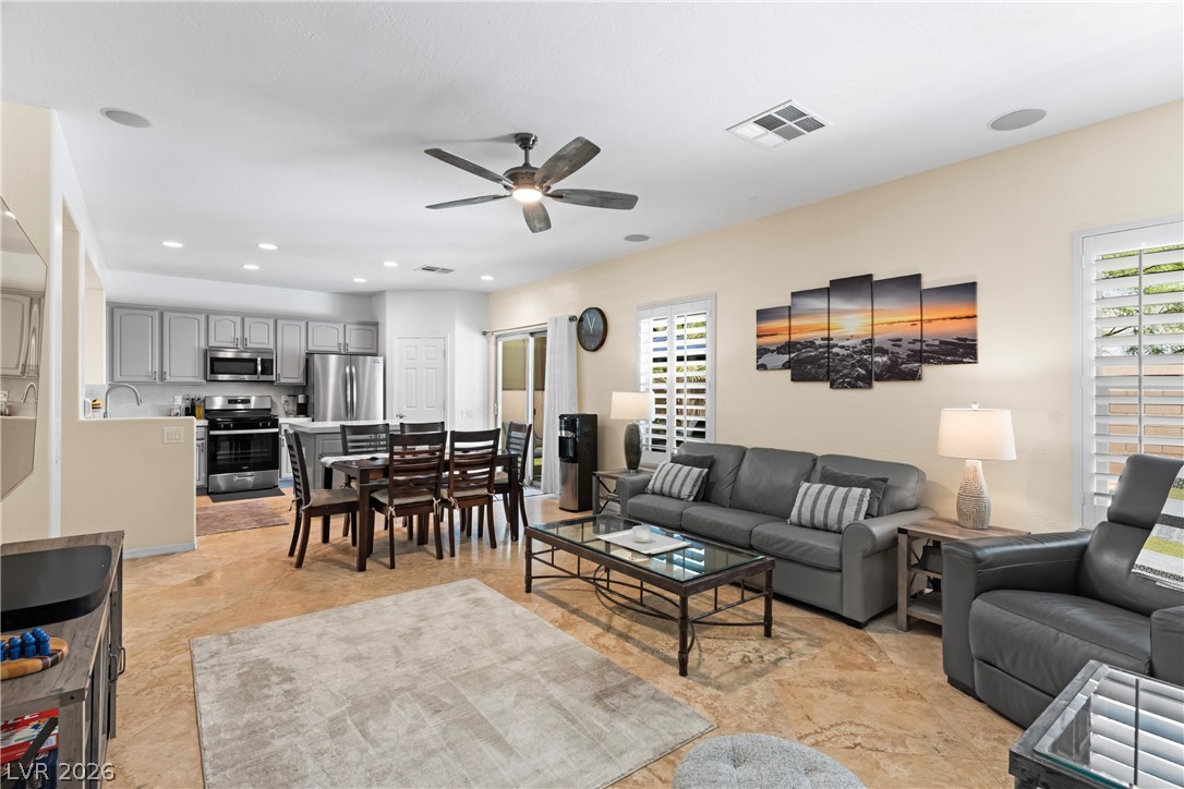 28 Gentilly Lace Avenue Henderson NV 89002