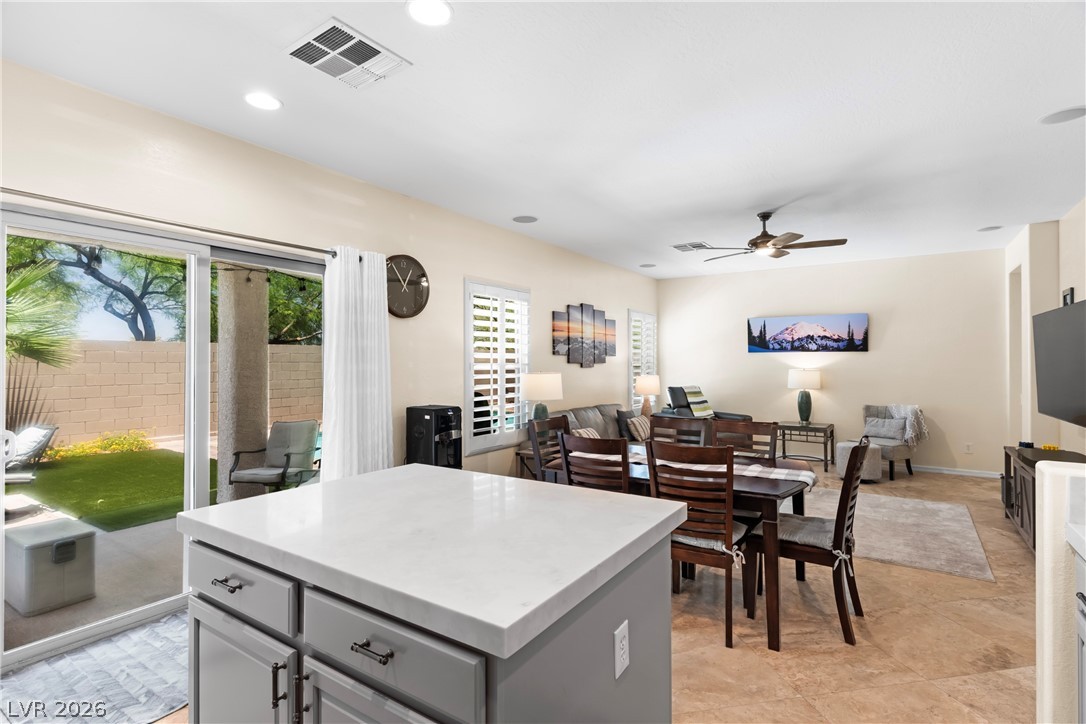 28 Gentilly Lace Avenue Henderson NV 89002