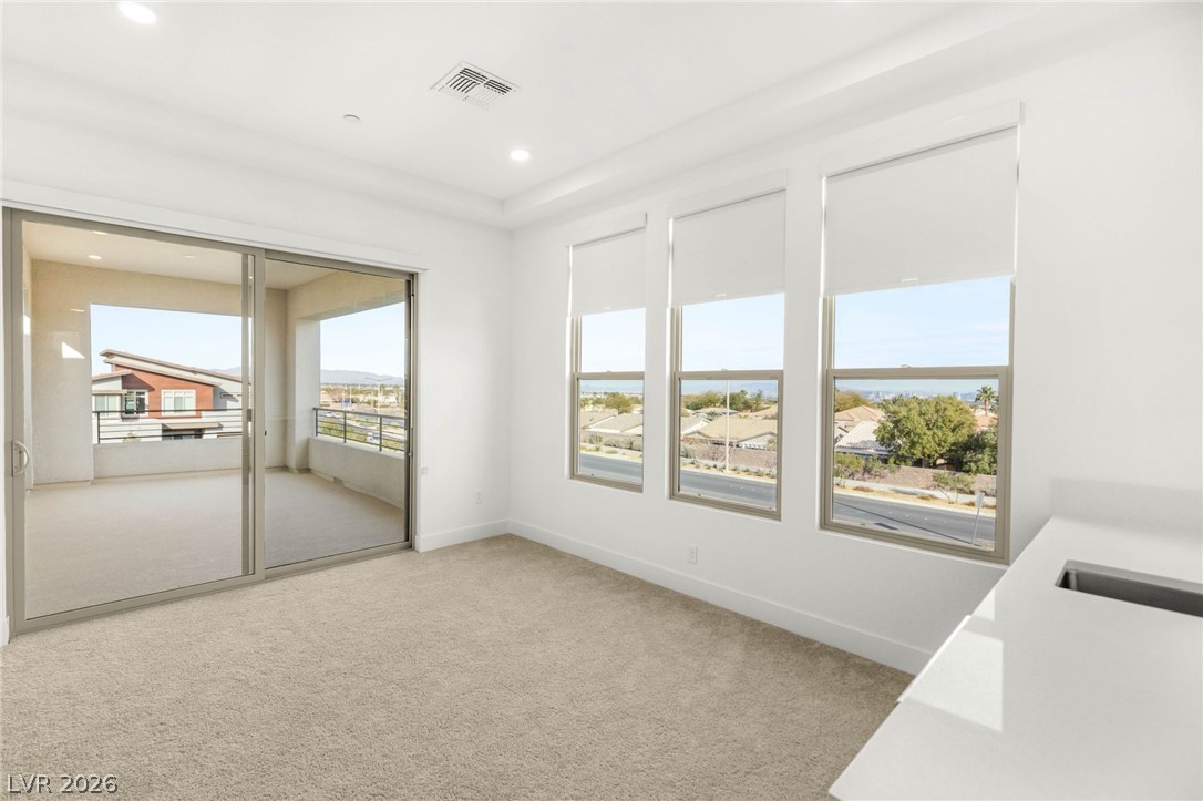 5022 Slatestone Street Las Vegas NV 89135
