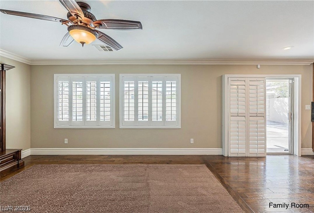 10149 Whitney Falls Court Las Vegas NV 89148