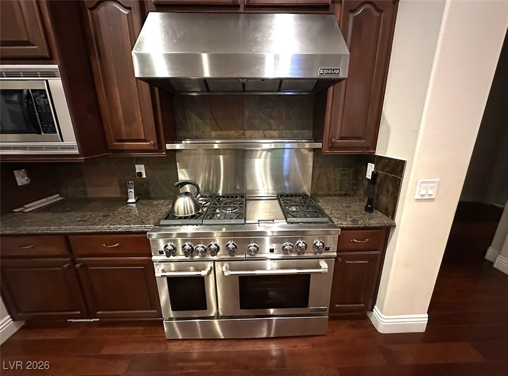 2266 Driftwood Tide Avenue Henderson NV 89052